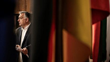 Orbán Viktor rendkívüli jogrendet vezettet be ma éjféltől